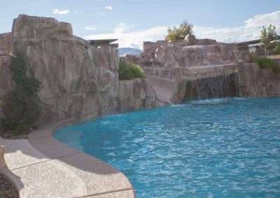 Pool-features-artificial-rock-work-tree-grottto-vegas-1-25