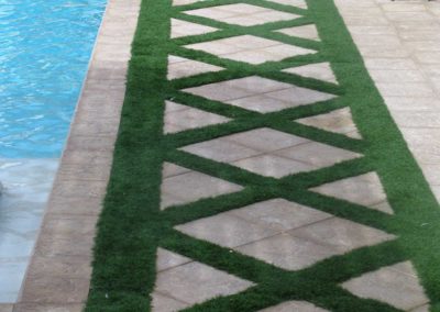 Pool-features-artistic-paver-turf-vegas-1-65