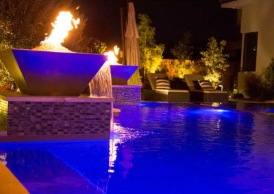 Pool-features-fire-water-bowls-vegas-1-128