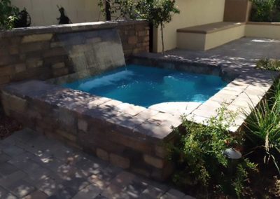 Pool-features-raised-stacked-stone-spa-copper-sheer-vegas-1-134