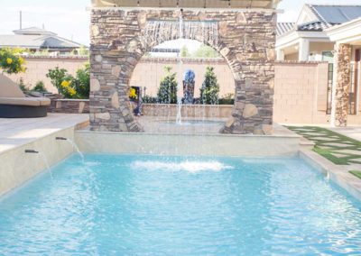 Pool-features-rope-swing-decorative-wall-vegas-1-28