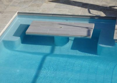 Pool-features-table-in-pool-vegas-1-123